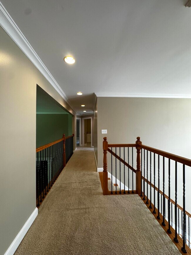Building Photo - 3120 Hemingway Ln