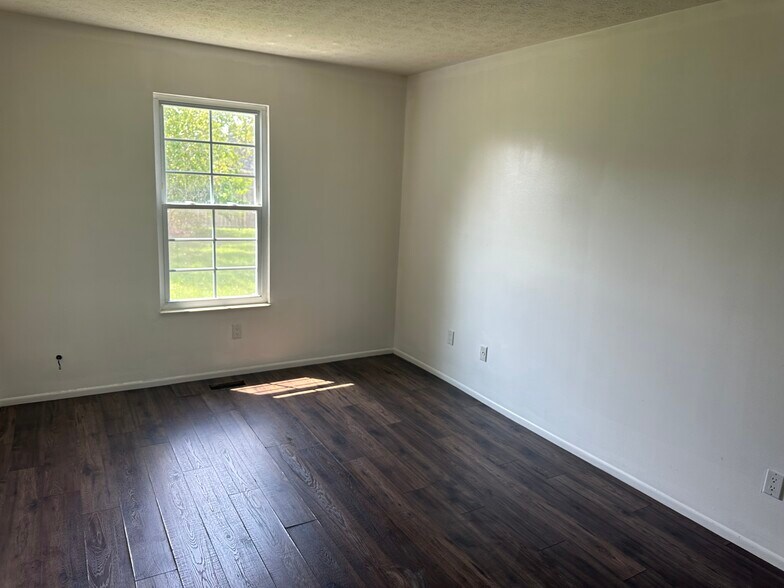 Building Photo - 3883 Millstone Rd