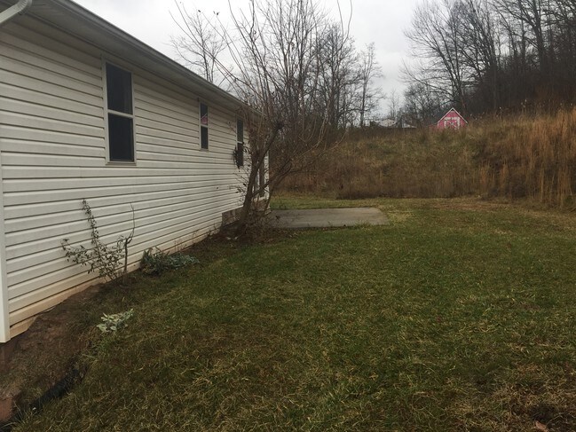 Building Photo - 2175 Maple Acres Rd