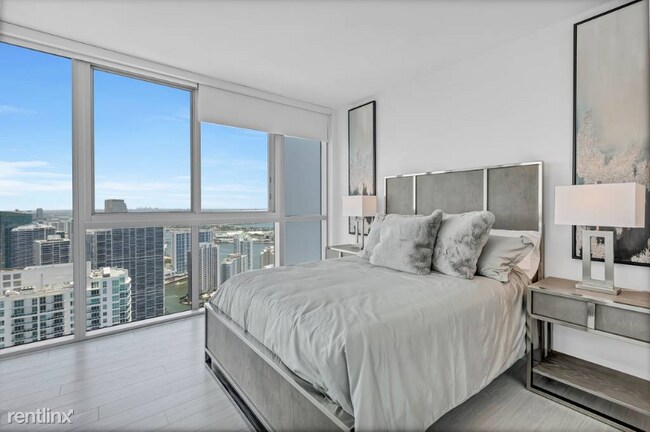 Building Photo - 2 br, 2 bath Condo - 1331 Brickell Bay Dr ...