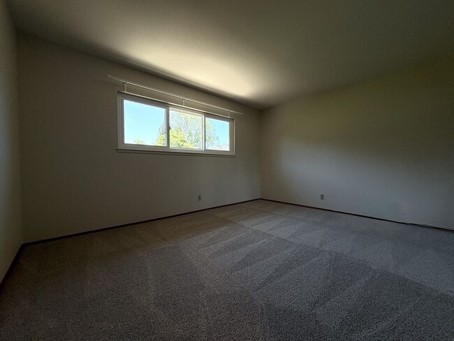 Building Photo - Charming Palo Alto Home with Beautiful Lan...