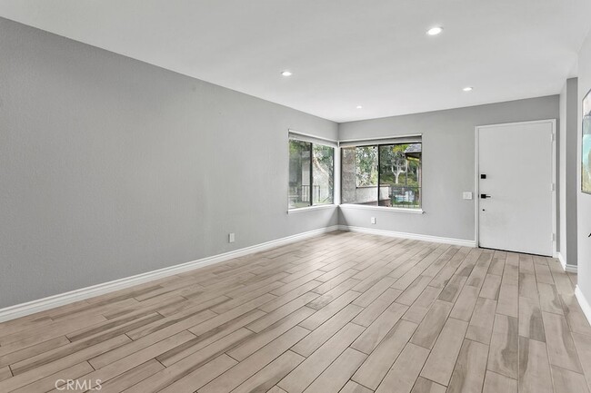 Building Photo - 26408 Via Roble