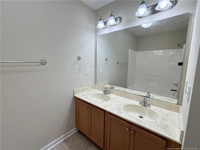 Building Photo - 5334 Holland Park Ave