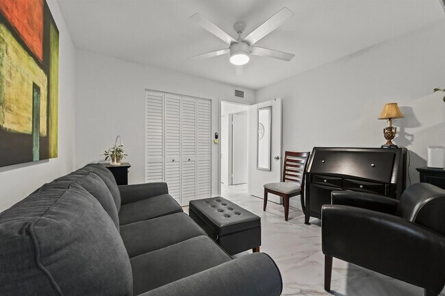 Building Photo - 15449 Lakes of Delray Blvd