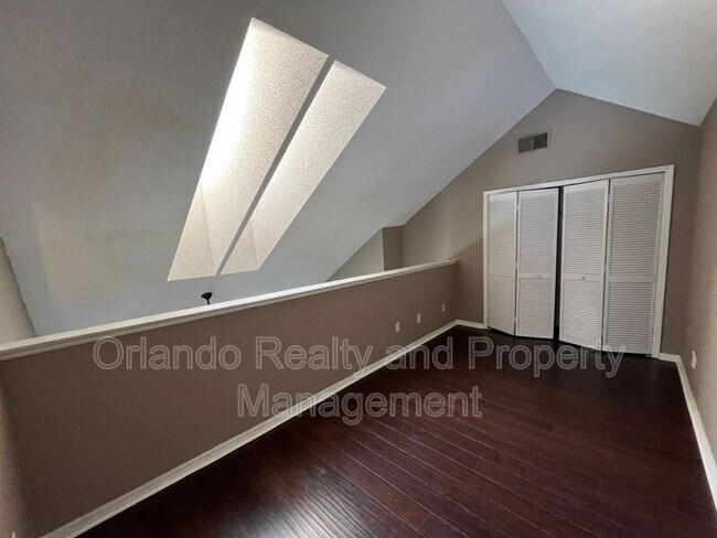 Building Photo - 6088 Westgate Dr