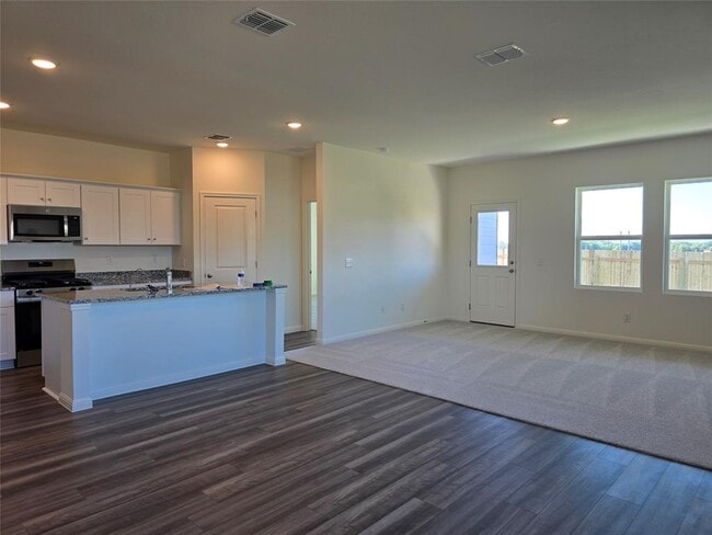 Building Photo - 109 Rother Pl