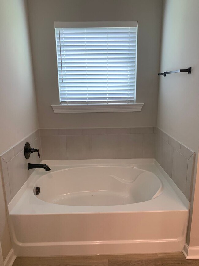 Building Photo - 4BD/2.5BA New Construction House for Lease...