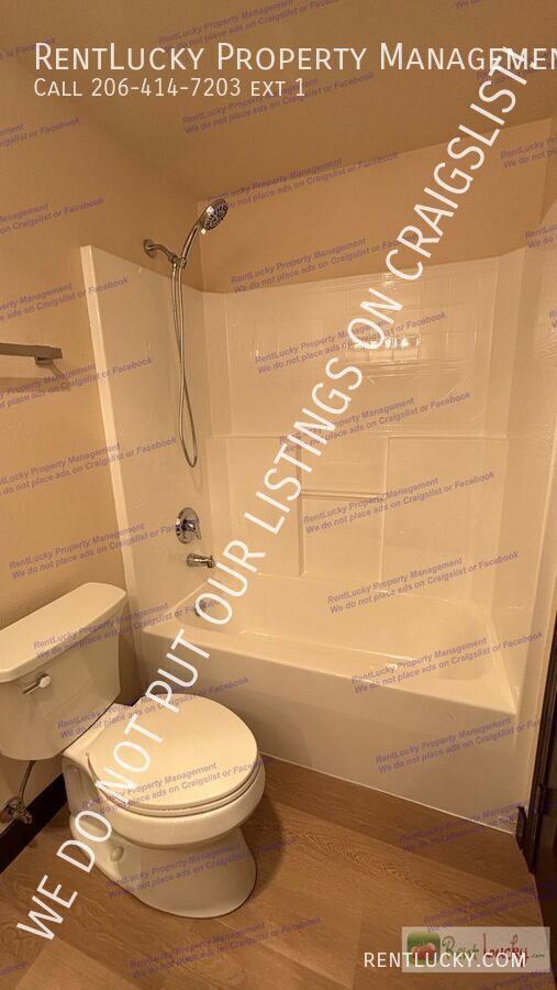 Building Photo - 104 167th St E