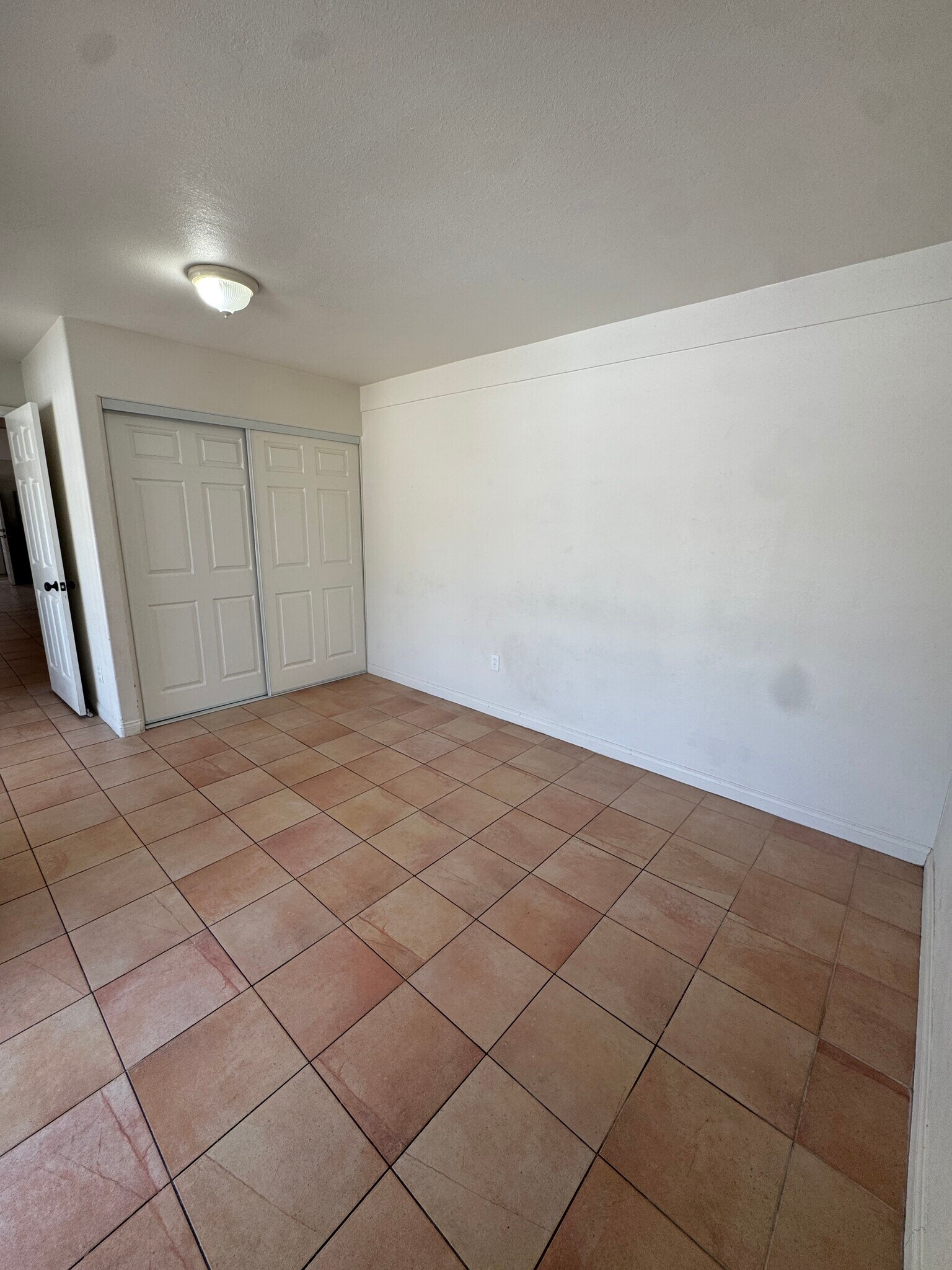 Building Photo - 758 W Longden Ave