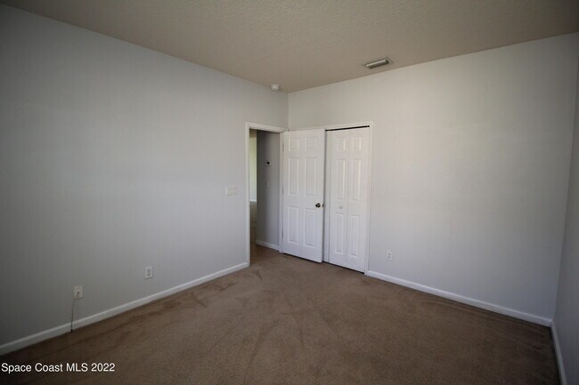 Building Photo - 425 Breckenridge Cir SE