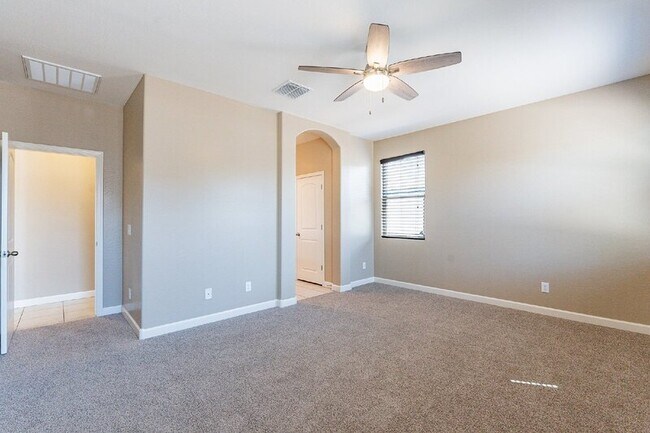 Building Photo - 41391 W Williams Way