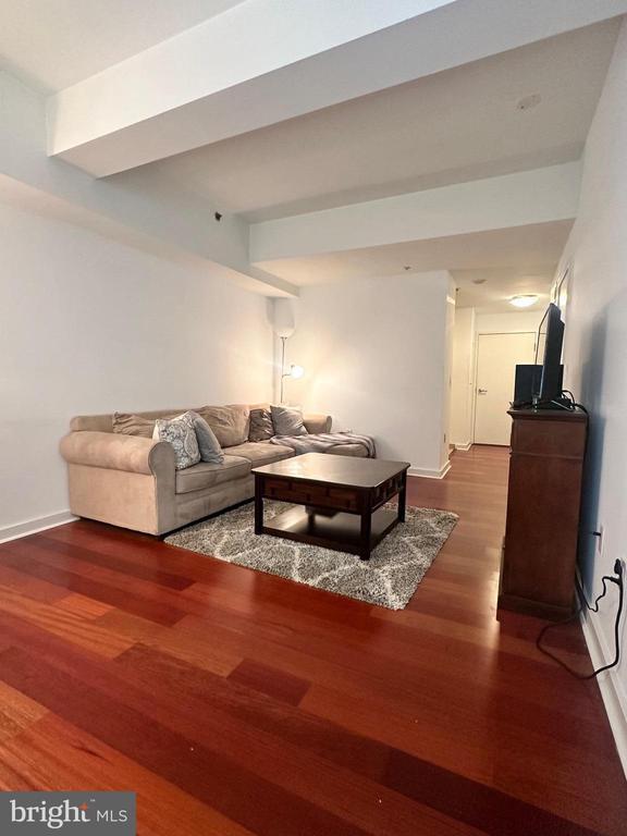 Building Photo - 219 S 18th St