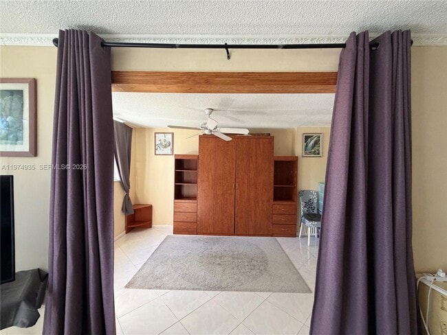 Building Photo - 3181 S Ocean Dr