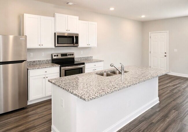 Building Photo - 394 Oakwood Dr NW