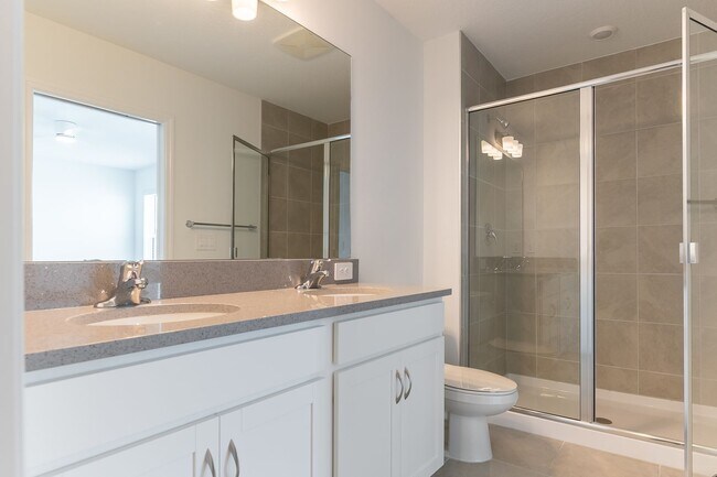 Building Photo - Brand New 3-Bed 2.5-Bath Town Home with La...