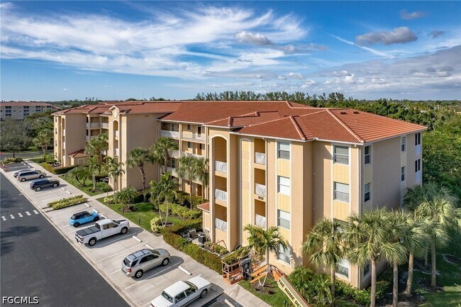 Building Photo - 8251 Pathfinder Loop