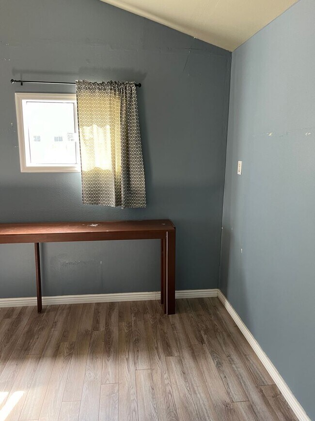 Building Photo - 3 Bed 2.5 Bath Single-Family Home on Cul-De-Sac w/ Large Fenced Backyard, Garage