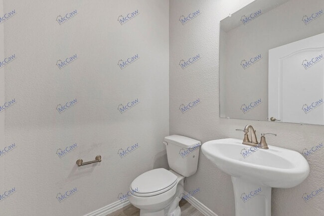 Building Photo - 3500 Cricket Dr