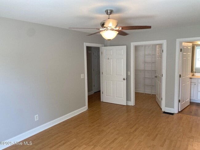 Building Photo - 1149 Stone Creek Dr