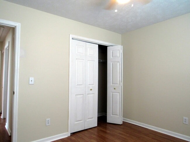Building Photo - Wonderful 3 Bedroom 2 Bath Home Now Available!