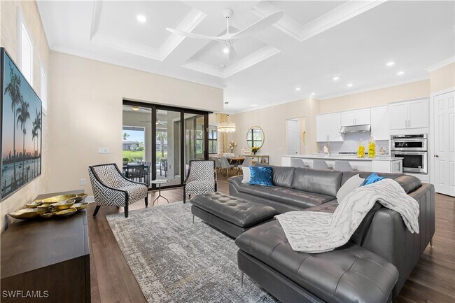 Building Photo - 9799 Everglades Dr
