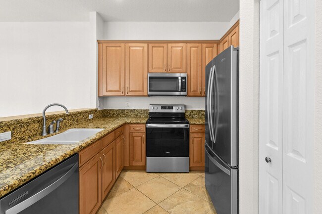 Building Photo - 4930 Bonsai Cir