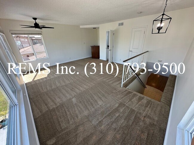 Building Photo - Beautifully Updated Home with 2-Car Garage & Large Bonus Family Room