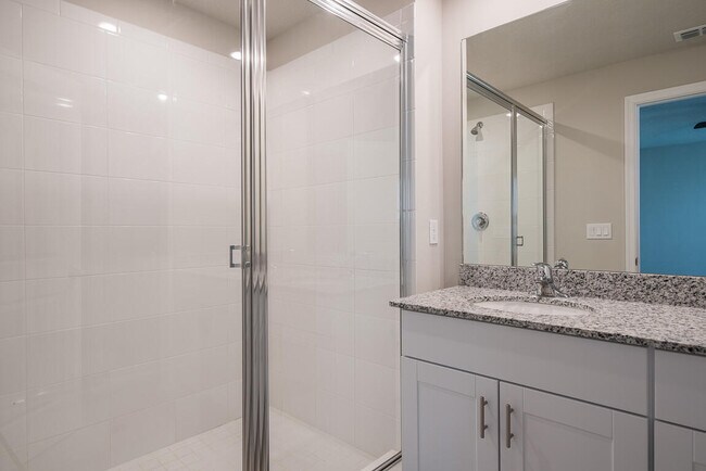 Building Photo - 3944 SE Caladium Ct