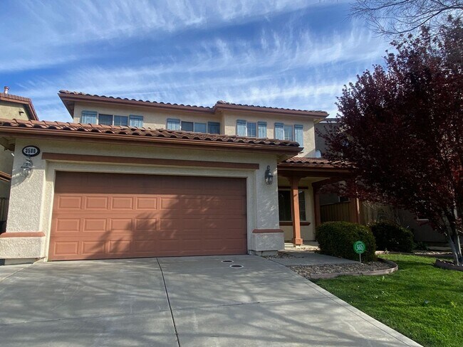 Primary Photo - EXCEPTIONAL 4 BEDROOMS, 3 BATH, 3 CAR GARA...