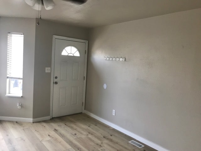 Building Photo - Pheasant Glen Town House #32