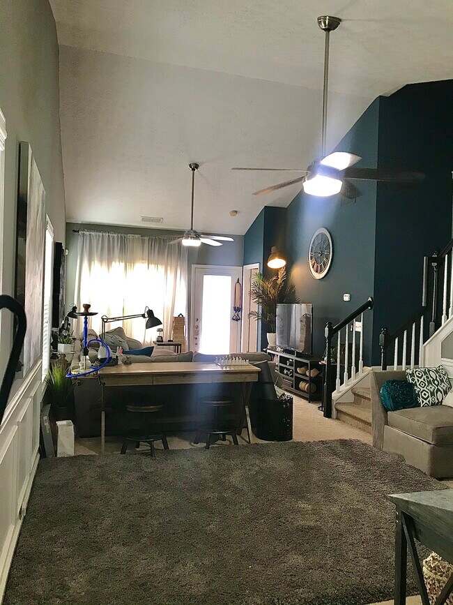 Building Photo - 2555 Flat Shoals Rd