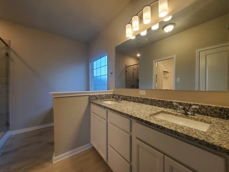 Building Photo - 2056 Muscadine Trl