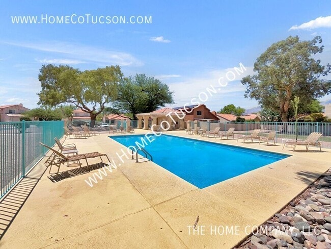Building Photo - 2061 N Nightshade Dr