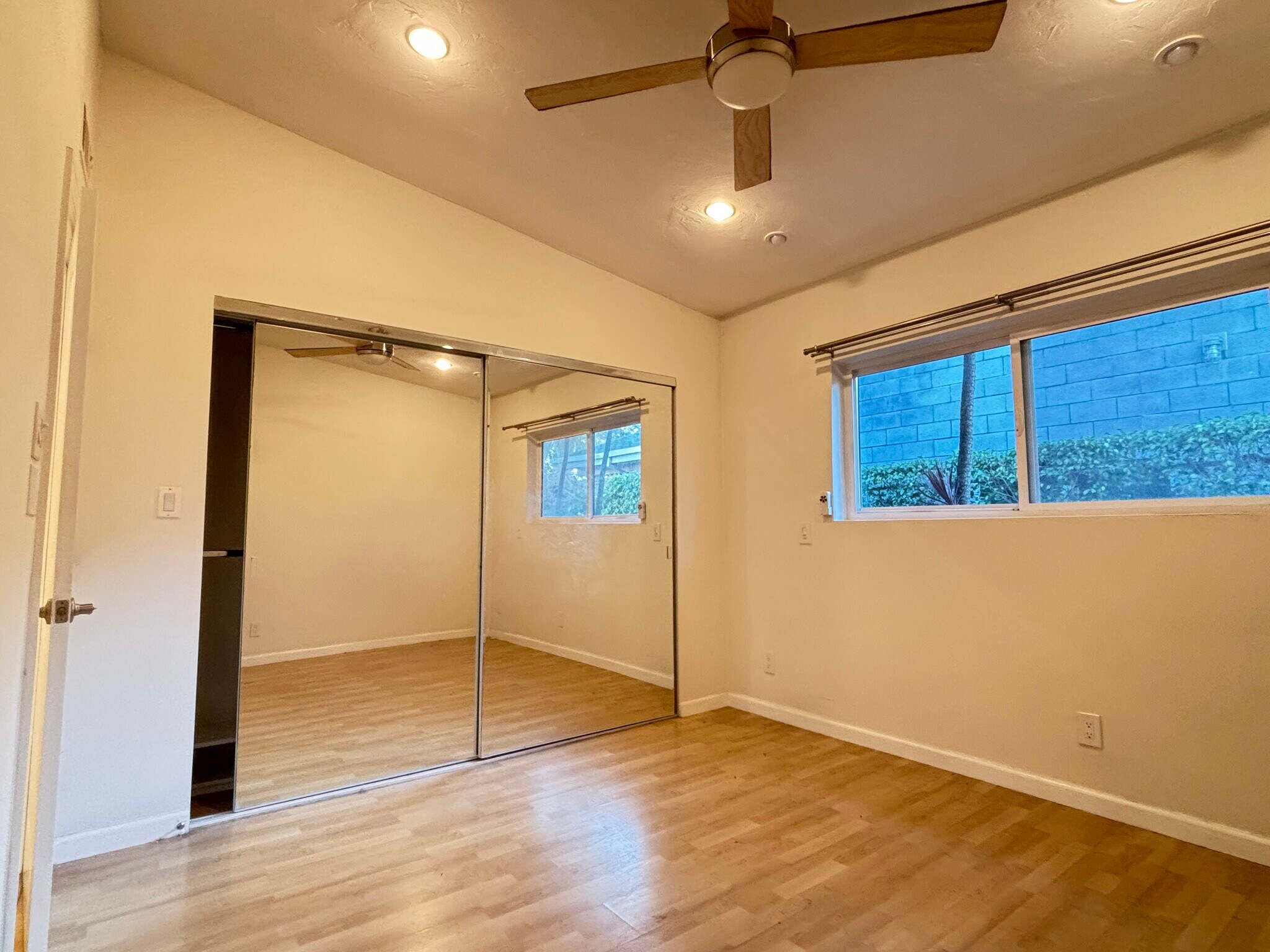 Unit 1 - 538 Brooks Ave