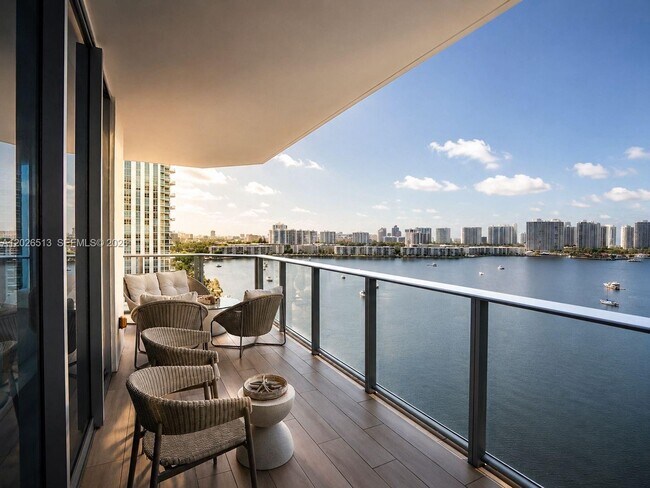 Building Photo - 17111 Biscayne Blvd