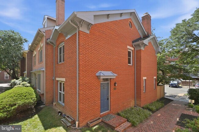 Building Photo - 541 Colecroft Ct