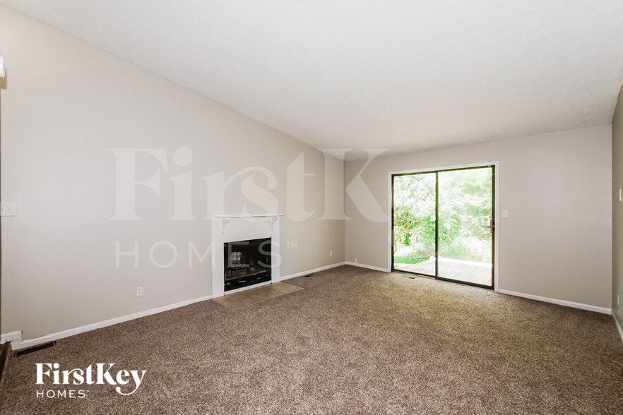 Building Photo - 5064 Parterra Ct