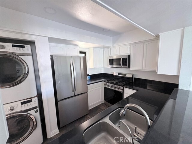Building Photo - 2480 Penmar Ave
