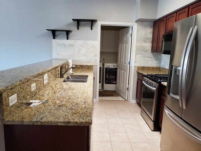 Building Photo - 3501 Wellington Ct