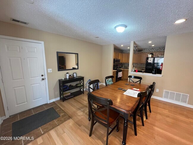 Building Photo - 19 Augusta Ct