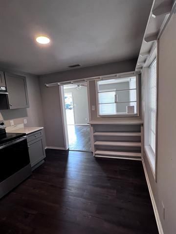Building Photo - 1333 Meadowbrook Dr