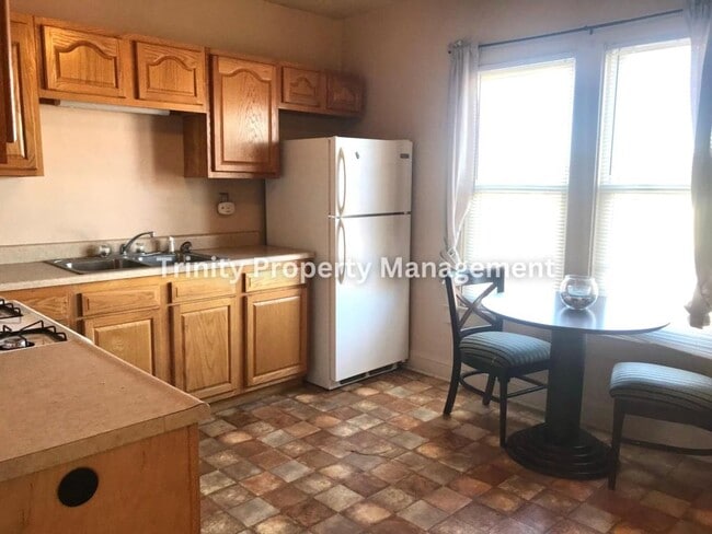 Building Photo - 1625 Hamill Ave