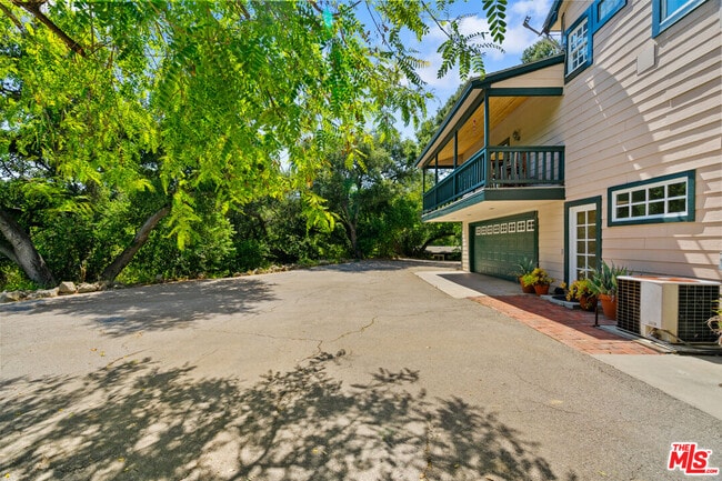 Building Photo - 20912 Fontaine Rd