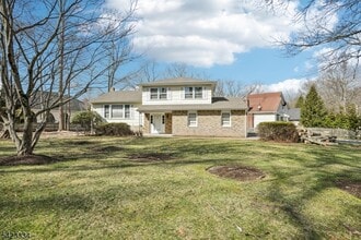 Building Photo - 2 Eisenhower Rd