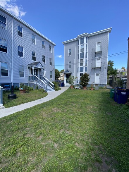 Building Photo - 58 Bishop Allen Dr