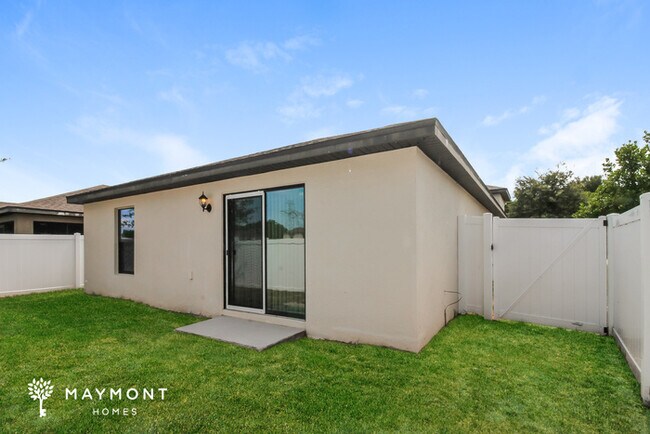 Building Photo - 8308 Silverbell Loop