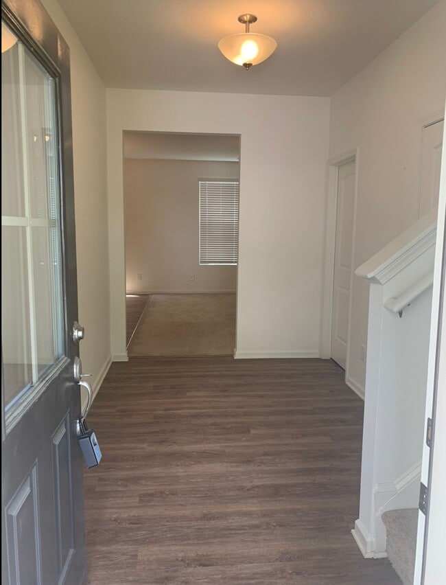 Building Photo - 3512 Slippery Elm Dr