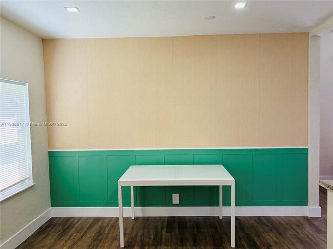 Building Photo - 1717 Buchanan St