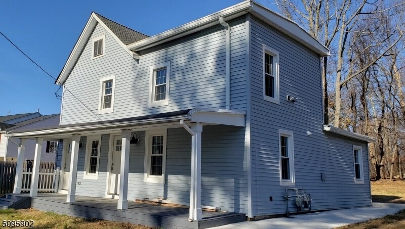 Front - apartment is first floor on the right - 21 W Hanover Ave