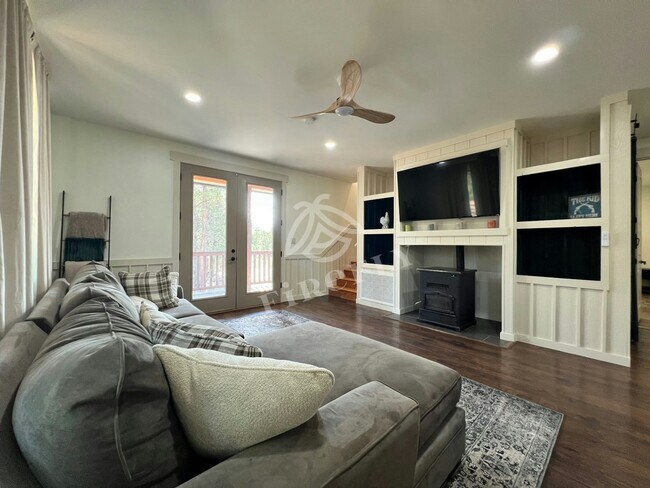 Building Photo - 3425 Ponderosa Lp